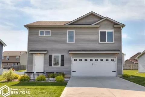 3417 Wolf Creek Rd SW, Bondurant, IA 50035