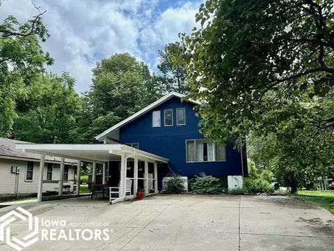 15297 4th St, Clear Lake, IA 50428