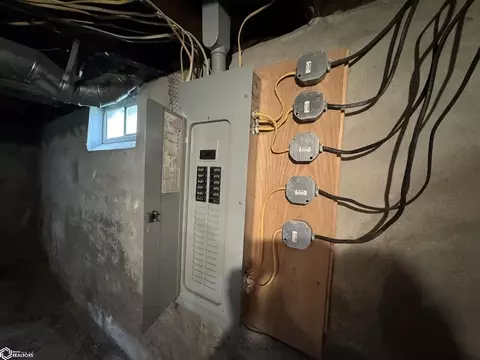 Other - 702 W Maple St, Centerville, IA 52544 photo 3 of 9