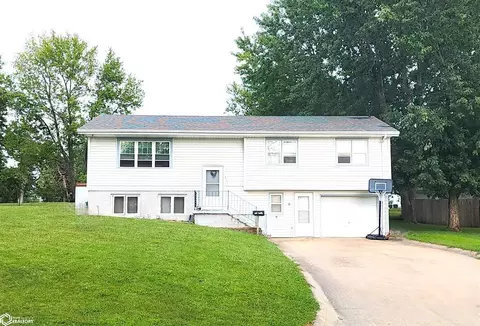 403 S Johnson St, Corydon, IA 50060