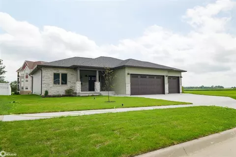 2617 Lavender Ln, Burlington, IA 52601