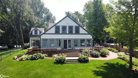 4116 S Shore Dr, Clear Lake, IA 50428