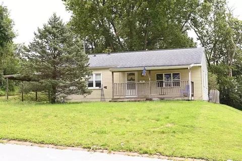 521 S 14th St, Keokuk, IA 52632