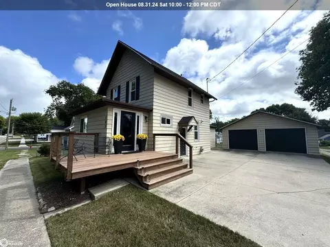 205 5th Ave S, Clear Lake, IA 50428