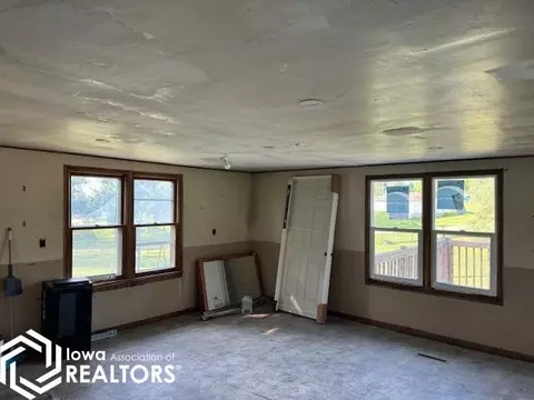 Living - 406 Jackson St, Gravity, IA 50848 photo 1 of 2