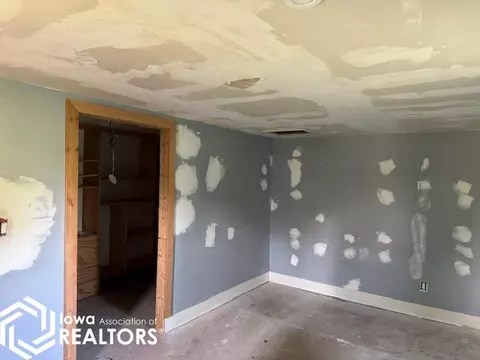Bedroom - 406 Jackson St, Gravity, IA 50848 photo 1 of 3