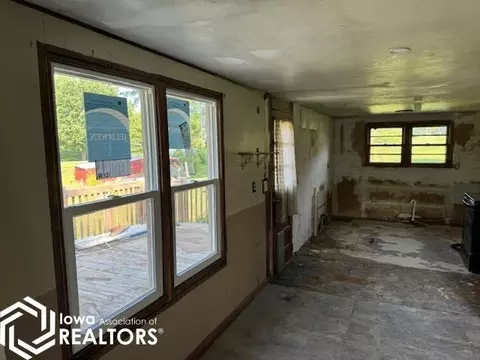 Entry Way - 406 Jackson St, Gravity, IA 50848 photo 1 of 4