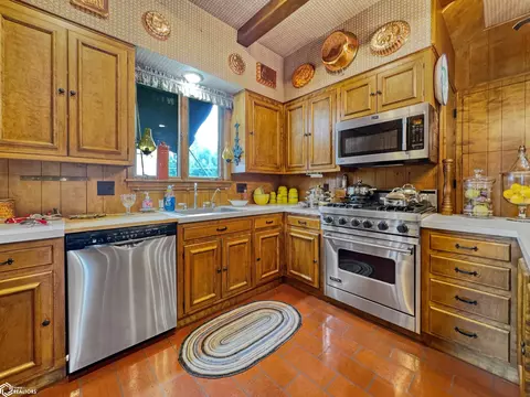 102 1st Ave SE, Hampton, IA 50441 photo 3