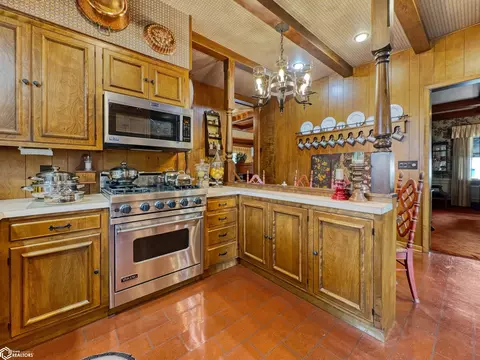 102 1st Ave SE, Hampton, IA 50441 photo 5