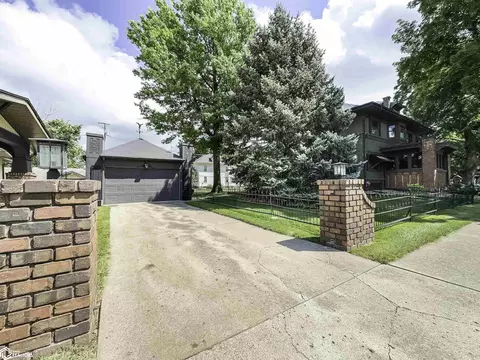 102 1st Ave SE, Hampton, IA 50441 photo 2