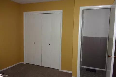 Bedroom - 334 Park Dr, Hamilton, IL 62341 photo 3 of 4