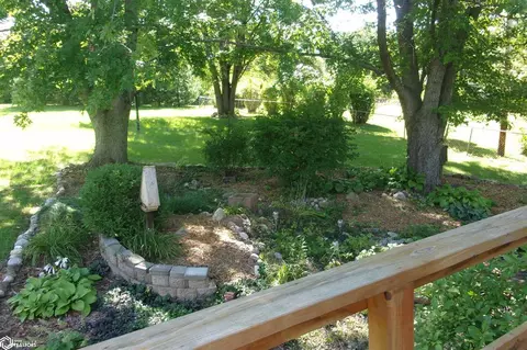 Exterior - 334 Park Dr, Hamilton, IL 62341 photo 12 of 12
