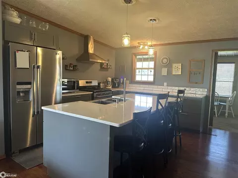 1242 Township Rd E, Gladstone, IL 61437 photo 4