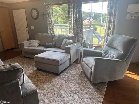1242 Township Rd E, Gladstone, IL 61437 photo 3