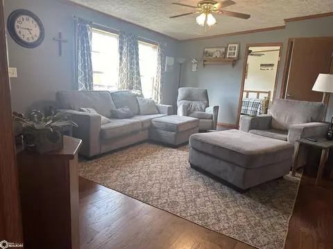 1242 Township Rd E, Gladstone, IL 61437 photo 2