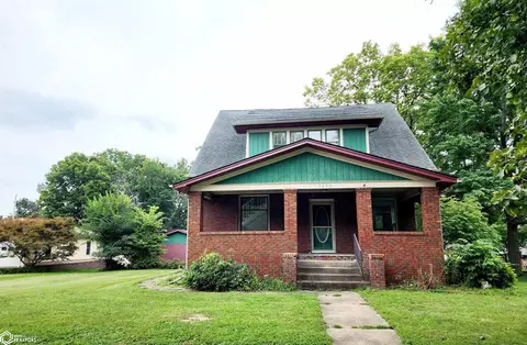 2206 8th Ave E, University Park, IA 52595