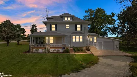 2630 Ivy Ave, Washington, IA 52353