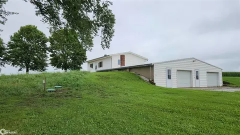 Exterior - 1001 390th Ave, Malcom, IA 50157 photo 3 of 8