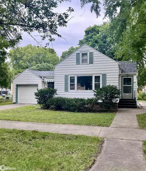 109 6th St N, Humboldt, IA 50548