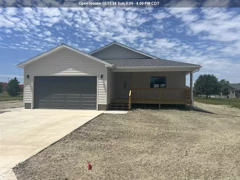 3 Traxler Dr, Ottumwa, IA 52501
