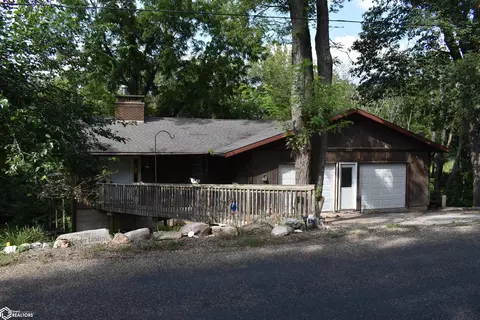 322 Keomah Vlg, Oskaloosa, IA 52577