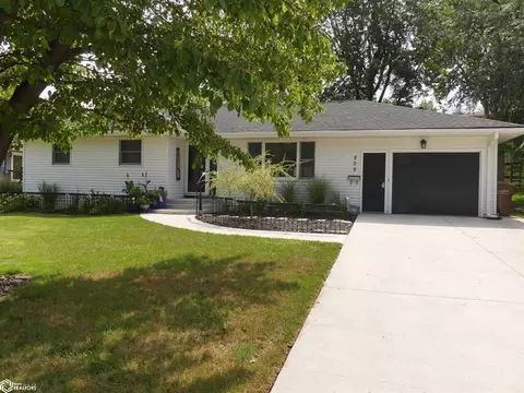 209 Southgate Rd, Carroll, IA 51401