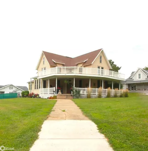 124 N 3rd Ave, Villisca, IA 50864