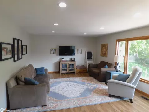 1314 E Circle Rd, Denison, IA 51442 photo 4