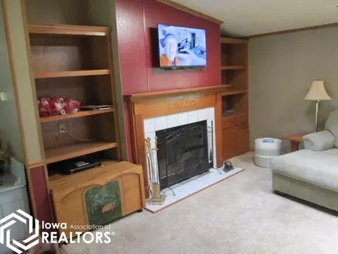 Living - 20249 450th St, Chariton, IA 50049 photo 1 of 2