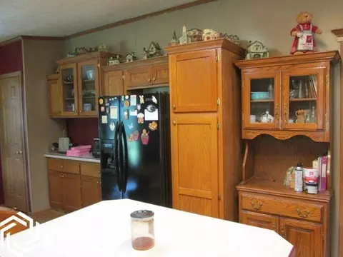 Kitchen - 20249 450th St, Chariton, IA 50049 photo 2 of 3