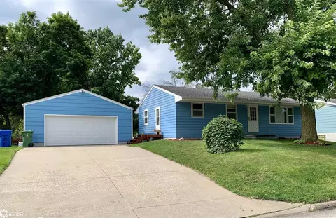 201 W Vest St, Jefferson, IA 50129
