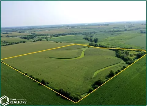 50 Th Pl, Pleasantville, IA 50225