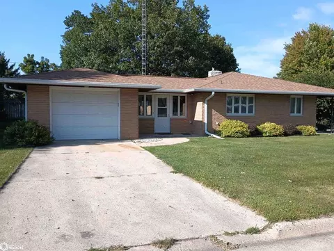 323 4th St SE, Hampton, IA 50441 photo 3