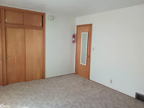 323 4th St SE, Hampton, IA 50441 photo 25