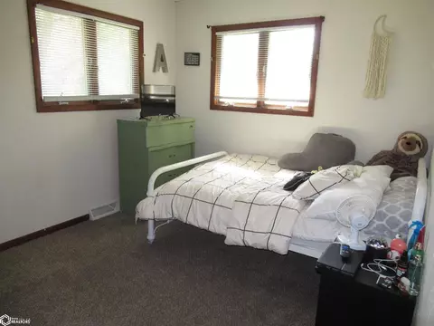 Bedroom - 650 Cooper, Hamilton, IL 62341 photo 2 of 4