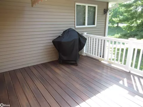 Exterior - 650 Cooper, Hamilton, IL 62341 photo 13 of 15
