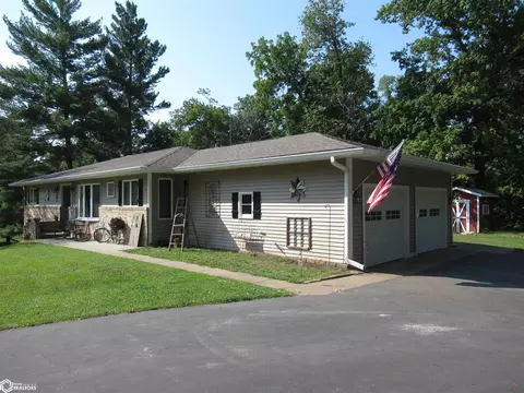 Exterior - 650 Cooper, Hamilton, IL 62341 photo 4 of 15