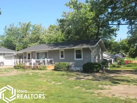 901 Ilion Ave, Chariton, IA 50049