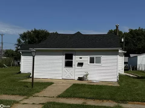 907 8th Ave, Shenandoah, IA 51601