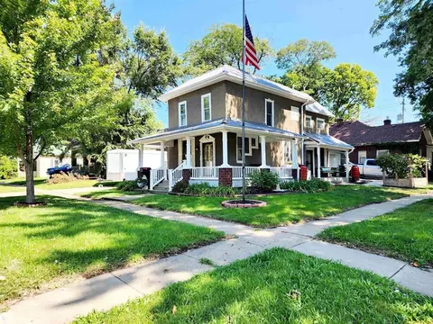 416 S Market St, Oskaloosa, IA 52577