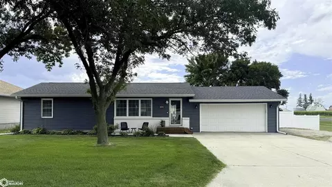 895 11th St Pl, Garner, IA 50438