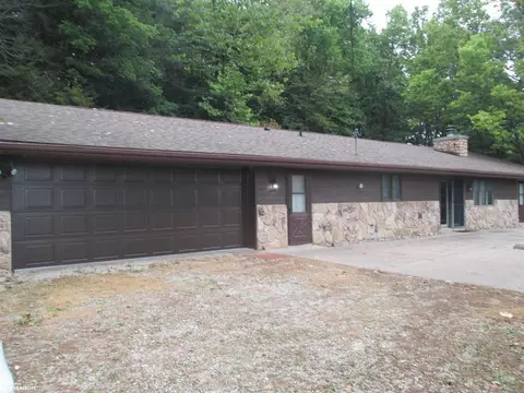 19907 Dmc Hwy 99, Mediapolis, IA 52637