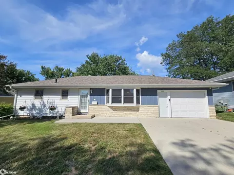 522 S Walnut St, Carroll, IA 51401