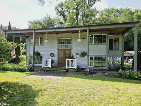 2105 Division St, Burlington, IA 52601
