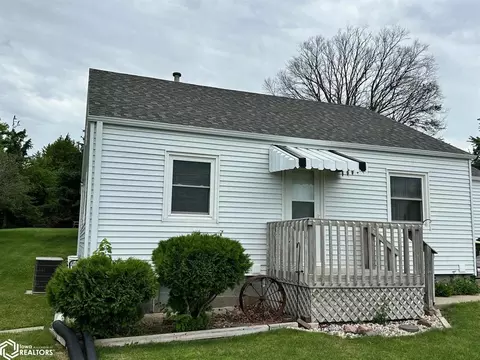 1905 Quincy St, Corning, IA 50841