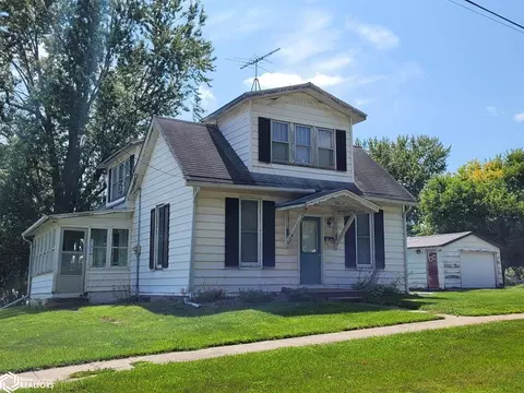 419 Ringgold St, Sigourney, IA 52591