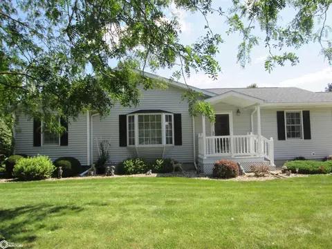 11042 146th Ave, West Burlington, IA 52655