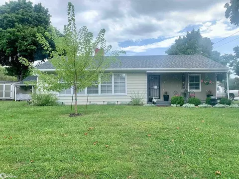 207 S Walnut St, Jefferson, IA 50129