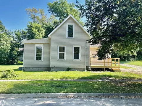 602 N C, Oskaloosa, IA 52577