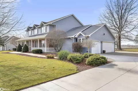 1007 Canterbury Dr, Burlington, IA 52601